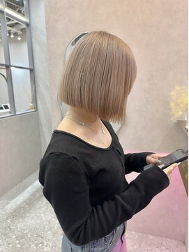 ロンド レア 天神大名店(Lond Le’a) ホワイトブロンド/イメチェンヘアスタイル/美髪のススメ