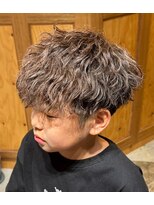 ジェットブラックキューサンロク(JET BLACK 936)&nbsp;JB流カスタム波巻きパーマ