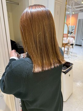 スペックホルダーミミ(Spec Holder mimi) ハイライトカラーシャイニーストレート