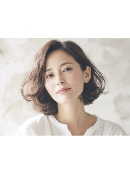 カラーやパーマで頭皮の刺激が気になる方に。神戸では少ないノンジアミンカラーを取り扱っています。