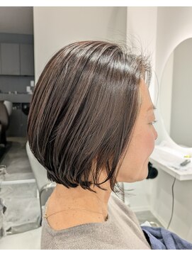 40.50代に人気　大人女性グラデーションボブ