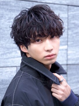 ルーシー 川越(LUCEY) センターパートフェザーパーマシャドウパーマメンズパーマ