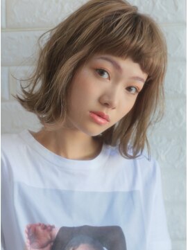 キース ヘアアンドメイク 恵比寿(kith. hair&make) 【kith.恵比寿】ショートバングのハイトーンボブ オン眉ショート