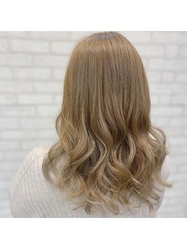 ビス ヘア アンド ビューティー 西新井店(Vis Hair&Beauty) ナチュラル/ハイトーン/ベージュ/ミルクティー/ミルフィーユ