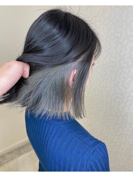 ヘアーアンドメイク ドレス(DRESS) グレイッシュ インナーカラー