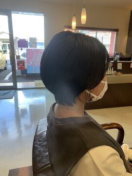 ジールドゥーエ(Zeal due) ショートボブ