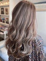 エイト新宿店(EIGHT shinjuku)&nbsp;コントラストハイライト【ベージュカラー】