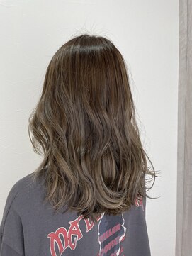 シエル 立川店(CIEL) シルバーベージュ×ロング【CIEL×maki】