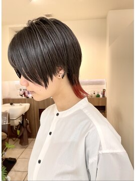 ヘアープルトワルピナス ウルフカット