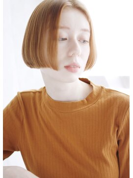 アーク(ARC+) 大人かわいいミニボブ　ハイトーンカラー/オレンジカラー