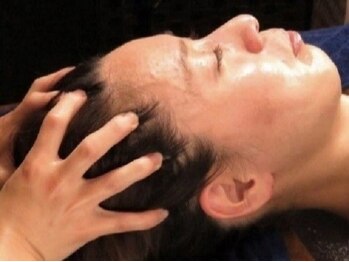 エフブンノイチ 岐阜安八店(1/F)の写真/ドライヘッドスパ/炭酸スパで極上の癒し時間をお届け。リラックス空間で頭皮ケア&身体の疲れを癒します！