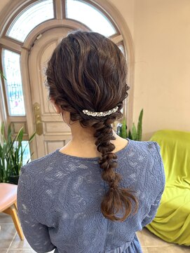 コウボウ(COUBOU) 編みおろしヘア♪