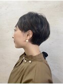 大人暗髪似合わせショート