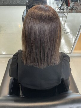 シャンプーボーイエイムス(SHAMPOO BOY aims) 切りっぱなしボブ