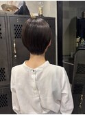 ハンサムショートすっきりボブぷつっとカットナチュラルカラー