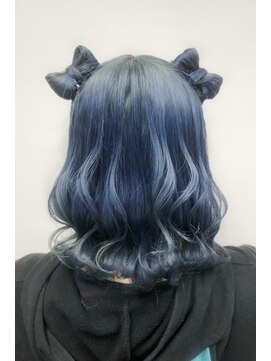 アールエーサロンモノクロ 秋葉原(RA SALON モノクロ) 立体リボン