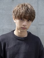 シティ(CITY) 小久保styleフェザーパーマフェザーショートグレーエンドカラー