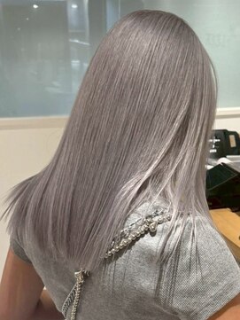 フリーク(FLEEK) レイヤーカット髪質改善ダブルカラーブリーチ