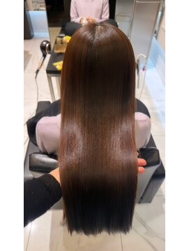 サンカリ イオンモール新居浜店(SANKARI) ダメージレスで叶う極上シルキーストレート