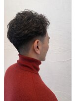 ハルプ バイ アーリィ 西宮北口店(HALB by ARLY)&nbsp;フェード×フェザーの男前パーマ