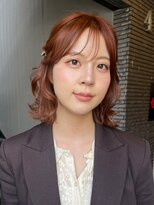 ロティー 天神(loty)&nbsp;ミディアムレイヤー ボブ チェリーレッド 顔周りカット 透明感