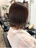 ハンサムショートレイヤーカットミルクティーベージュハイトーン