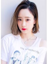 ヌーン ヘアメイク プラス ハッピータイムズ(NOON hair make+happy times)&nbsp;耳かけ☆透明感イルミナアッシュベージュ 中野ヌーンstyle31