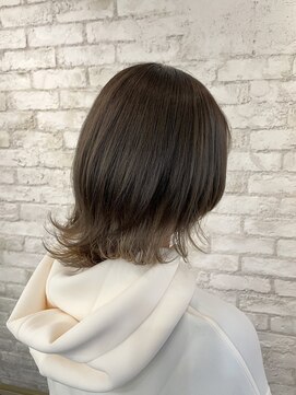 アン ココン(un.cocon) 【un.cocon吉祥寺】インナーカラー ♪