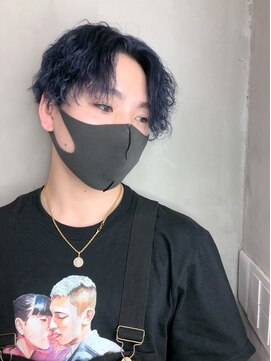 モノ アンド イニ(Mono & inni) センターパート