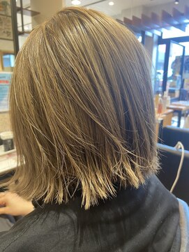 フレンズ 山鼻店(friend's) シャドールーツバレイヤージュ