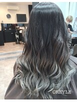 クレイル(CREYLE)&nbsp;ホワイトシルバーカラー