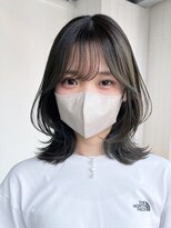 ナチュラルミディアムレイヤー_斜めバング_ba463281