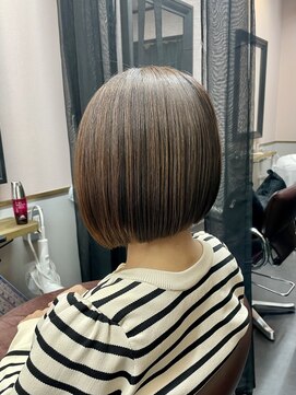 アリ 葛西店(ALi) 切りっぱなしボブ葛西髪質改善｜葛西縮毛矯正｜葛西白髪ぼかし