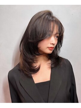 ザシェノンアオヤマ(THE CHAINON AOYAMA) ワンカールレイヤー/ぐひれヘア/グレージュ/ブリーチなし