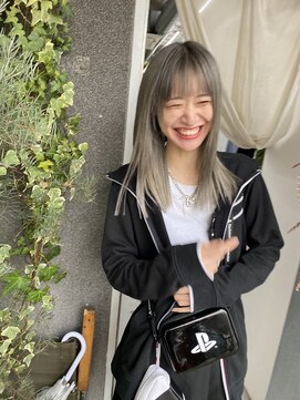 フィン(fin,) fin, ケアブリーチカラー/ハイトーン/ダブルカラー/パーマ/天神