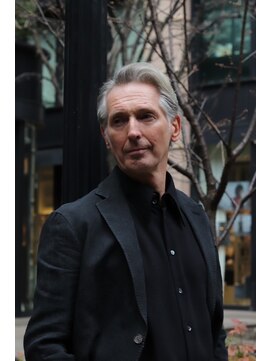 ザマンリバレッジニューヨーク(THE MAN LeverageNewYork) 大人外国人風七三ヘア:大村 大心