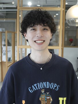 フェリアファム 北千里(FERIA fam) シャドウパーマ