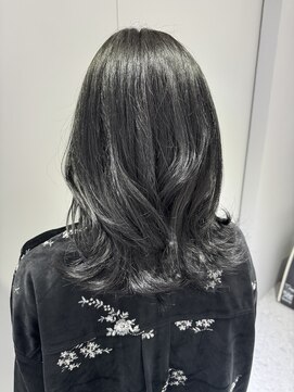 バイエイト(X８) ミディアム×暗髪