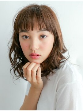 ムルチュラカメアリ(muruchura KAMEARI) ネイビーカラーフリンジウェーブのデジタルパーマ