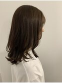 オリーブグレージュ
