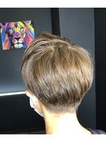 サローネデ アグスティナ バイ サンバンチ(salones de agustina by sanbanchi)&nbsp;【agustina TAKAKO/明石大久保】刈り上げボブ/スマートマッシュ