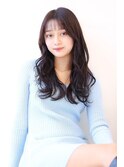 【ミルクベージュ小顔こなれヘアフェミニンふんわりカール】