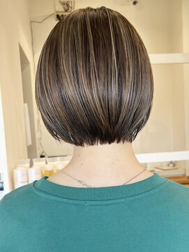 ミュール(mule) 大人ショートボブ/ハイライト