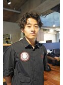 外国人風カーリー無造作パーマのセンターパート　1 【影山】