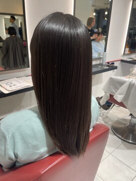 エクリ(equri×SHISEIDO) 【目黒美容室】髪質改善サブリミックトリートメント