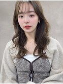 レイヤーロング大人かわいいナチュラルくびれヘアことりベージュ