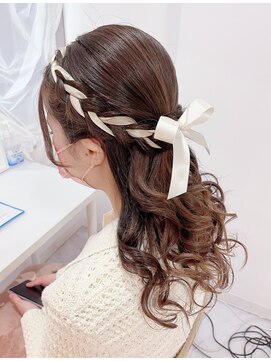 アマレット 東京駅八重洲店(amaretto) リボン編み込みのハーフアップ
