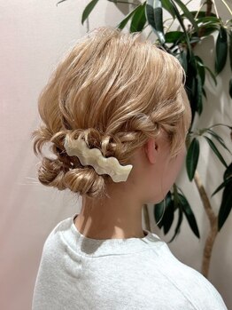 特別な日の早朝ヘアセット◎崩れにくいヘアセットで、特別な日を華やかに！プロの技術で周りと差をつけて☆