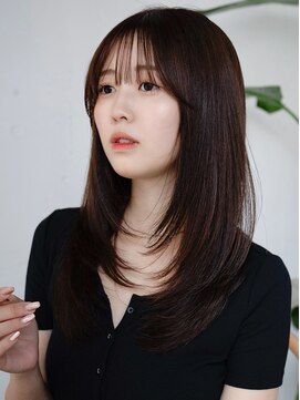 レノラ 本町(LENORA) ◯薄めバング長めバングレイヤーロングレイヤーカット大人女子