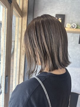 エレノア 越谷(Eleanor) ブリーチ歴なし☆ワンメイク自然に生まれるハイライト【RIE】